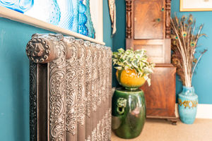 DINING ROOM- click for photo gallery